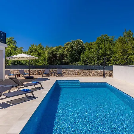 House Sara With Private Pool *